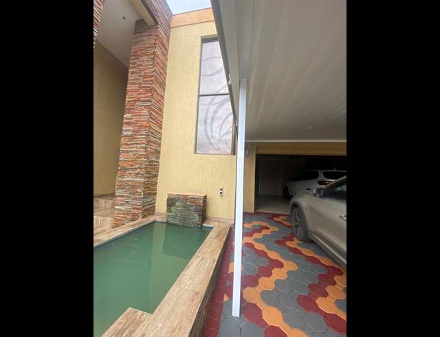 4 BEDROOM HOUSE FOR SALE IN AERORAND